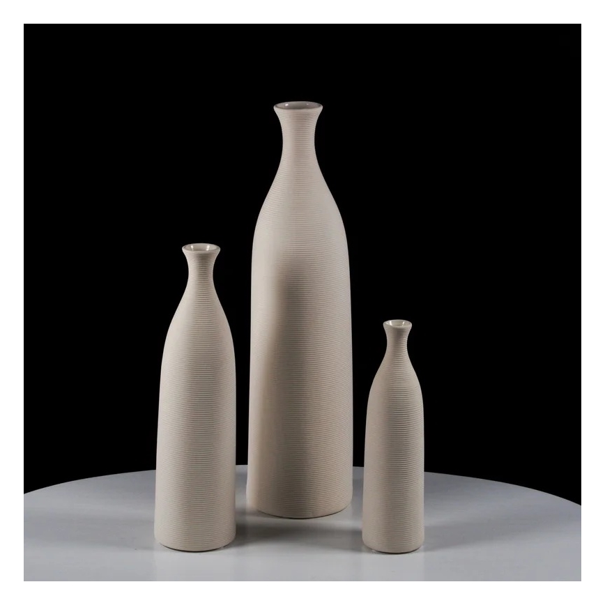 Керамічна ваза 25 см біла