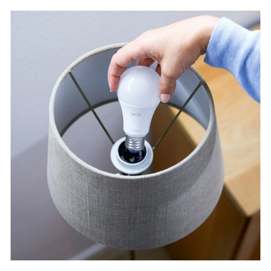 Комплект 2x диммируемых светодиодных ламп A60 E27/9W/230V 2700K Wi-Fi + пульт дистанционного управления - WiZ